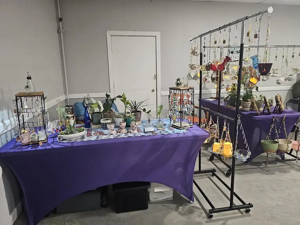 Plantiques Shops
