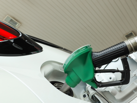 Flambée du carburant : transporteurs et auto-écoles sous pression