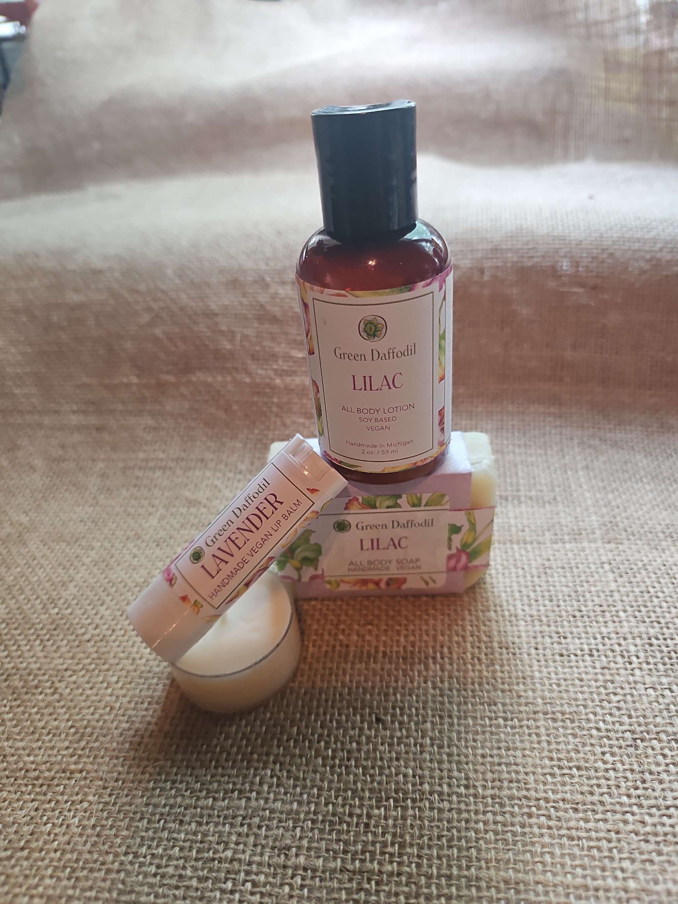 Lilac Travel Set