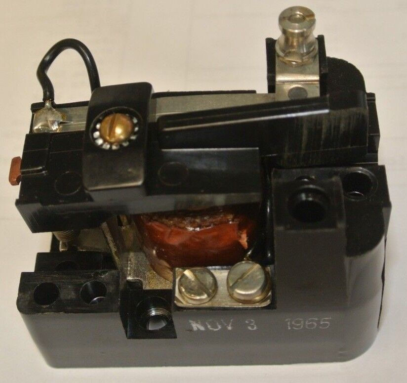 ARROW HART MR-01-U MIDGET RELAY - 220V COIL, 60Hz, 1-POLE -NEW SURPLUS