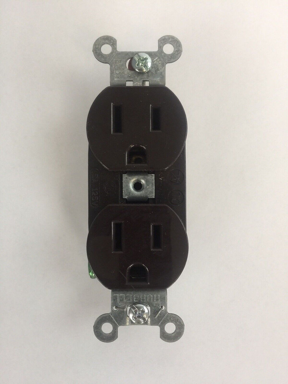 HUBBELL CR5252 15A 125V 2POLE 3 WIRE GROUNDING SMOOTH FACE BROWN (LOT OF 8)