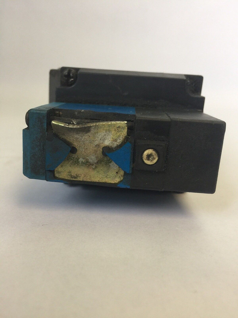 Thumbnail: SMC VSR8-8-FHG-D-3EZ-V1 SOLENOID VALVE 24VDC SUPPLY PRESS. 0.2-1.0MPa
