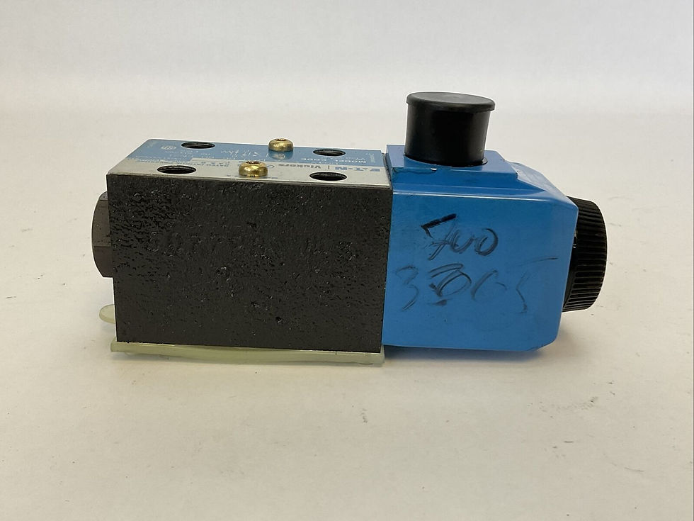 Thumbnail: EATON DG4V-3-2A-M-U-B6-60-EN21 HYDRAULIC VALVE VICKERS B 507833 120V60 110V50
