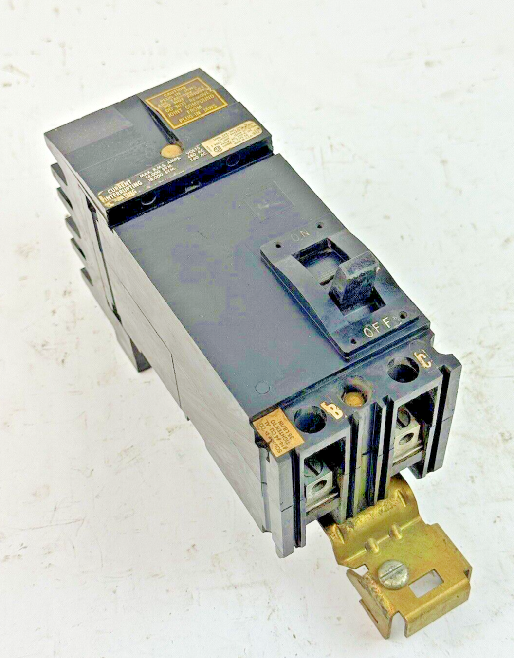 SQUARE D - FA24020BC - I-LINE MOLDED CIRCUIT BREAKER - 20 AMP/2 POLE/480 VAC