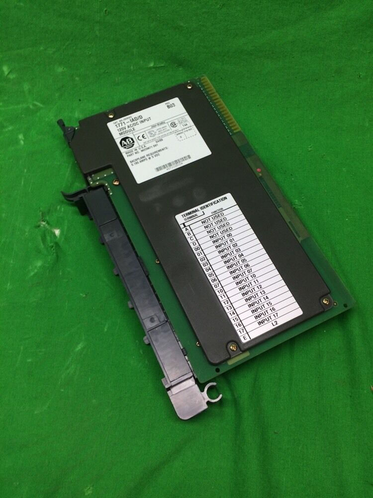 ALLEN BRADLEY 1771-IAD/D INPUT MODULE REV. B03 W/ 1771-WH WIRING HARNESS
