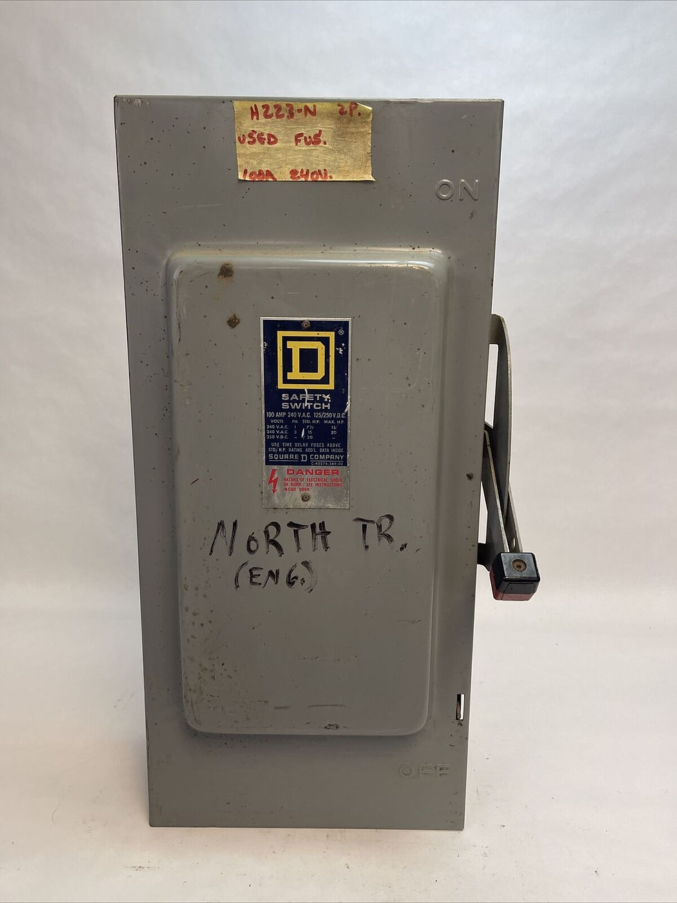 SQUARE D H-223-N SAFETY SWITCH 240VAC 125/250VDC 100A FUSIBLE 30HP