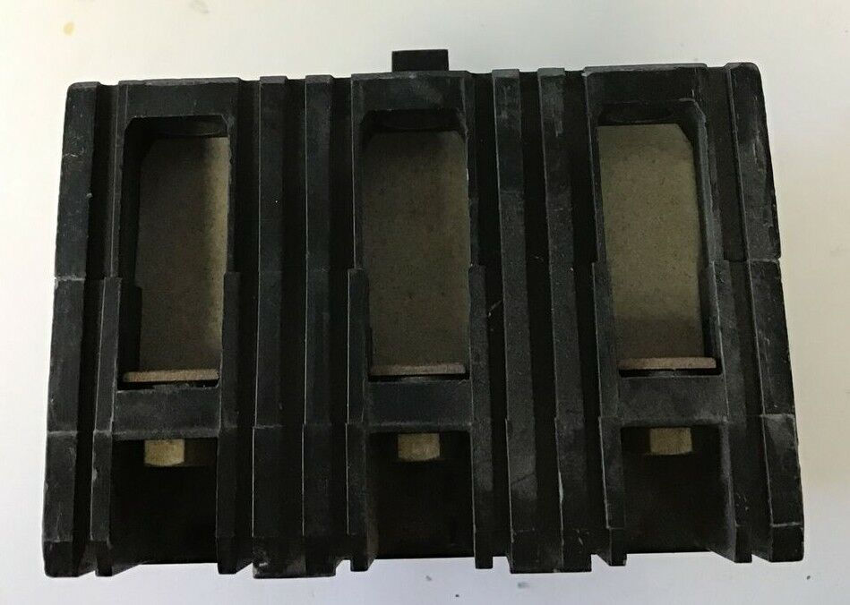 Thumbnail: SQUARE D FHP360402100 CIRCUIT BREAKER 40A 600VAC 250VDC 3POLE