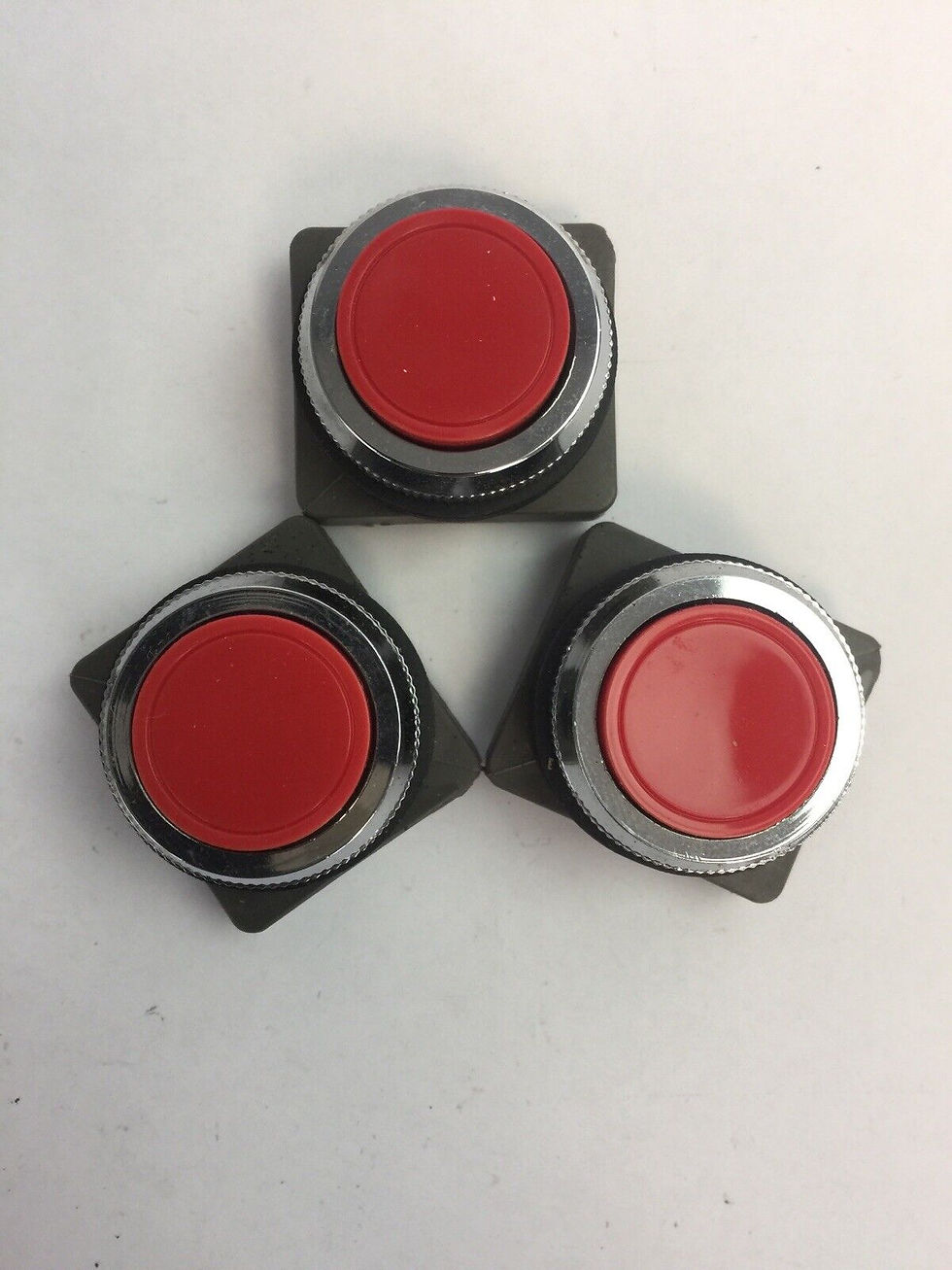 ITE GOULD H32BF2 OIL TIGHT PUSH BUTTON (LOT OF 3)