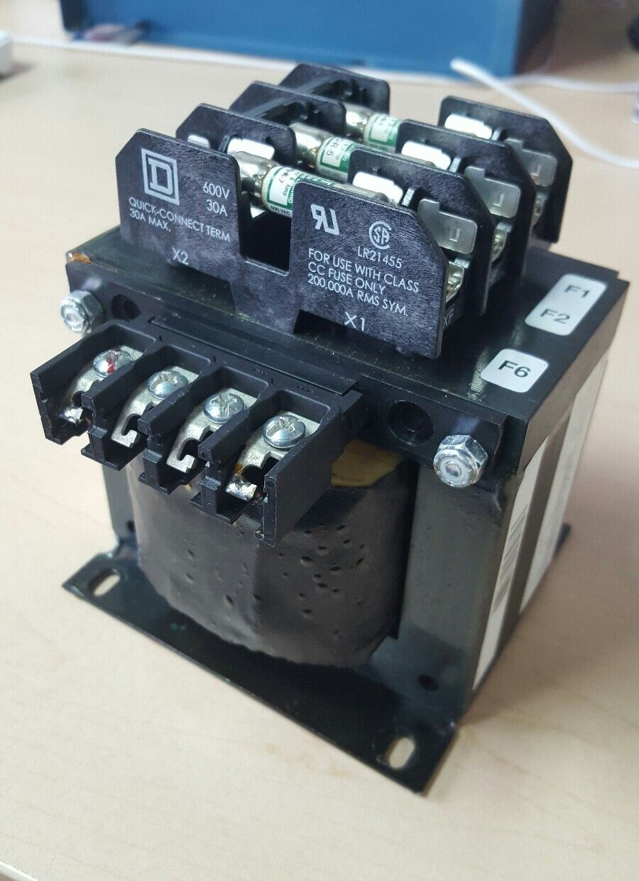 SQUARE D TRANSFORMER 9070TF300D1 W/QUICK CONNECT TERMINAL 600V 300VA 30A LR21455