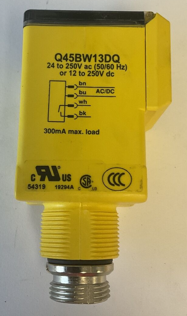 BANNER Q45BW13DQ PHOTOELECTRIC SENSOR 24-250VAC 50/60hz 12-250VDC