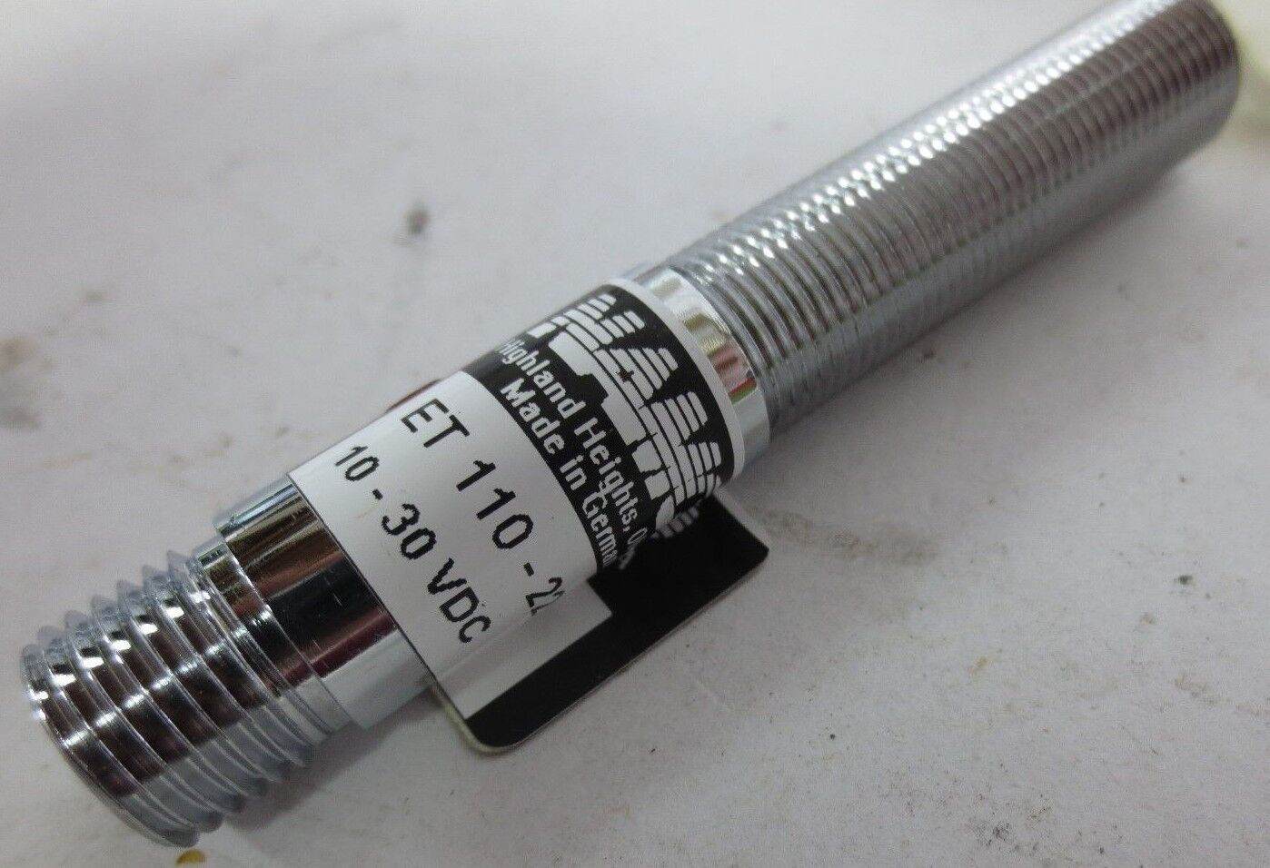 NAMCO CONTROLS ET110-22120 TUBULAR PROXIMITY SENSOR - N.O. - NPN - NEW SURPLUS