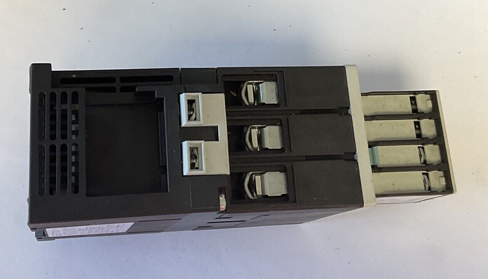 Thumbnail: SIEMENS 3RT1036-1BB40 CONTACTOR 24VDC W/3RH1921-1HA22 CONTACT BLOCK