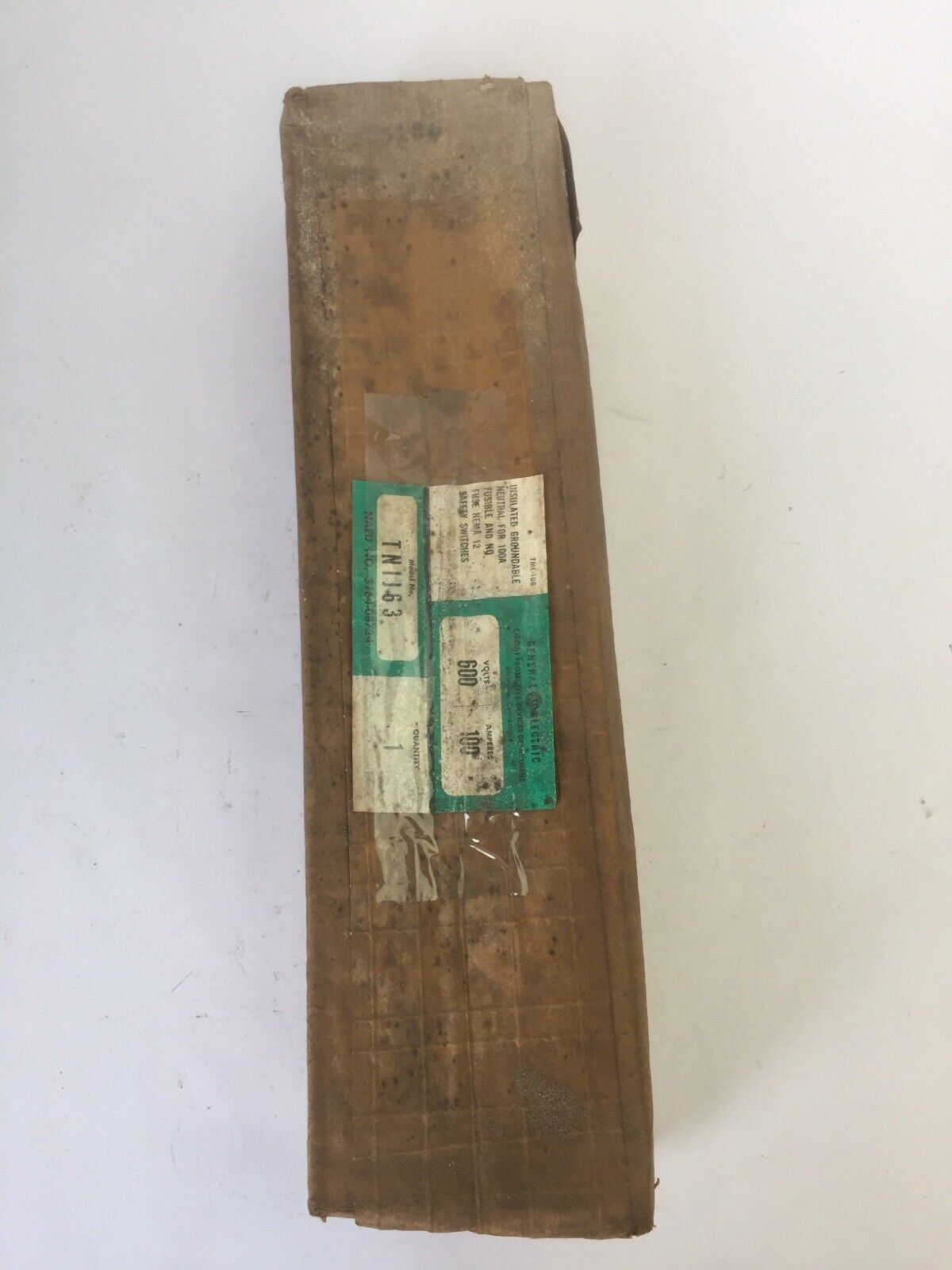 GE TNIJ63 600V INSULATED GROUNDABLE NEUTRAL FOR 100A FUSIBLE AND NO FUSE NEMA 12