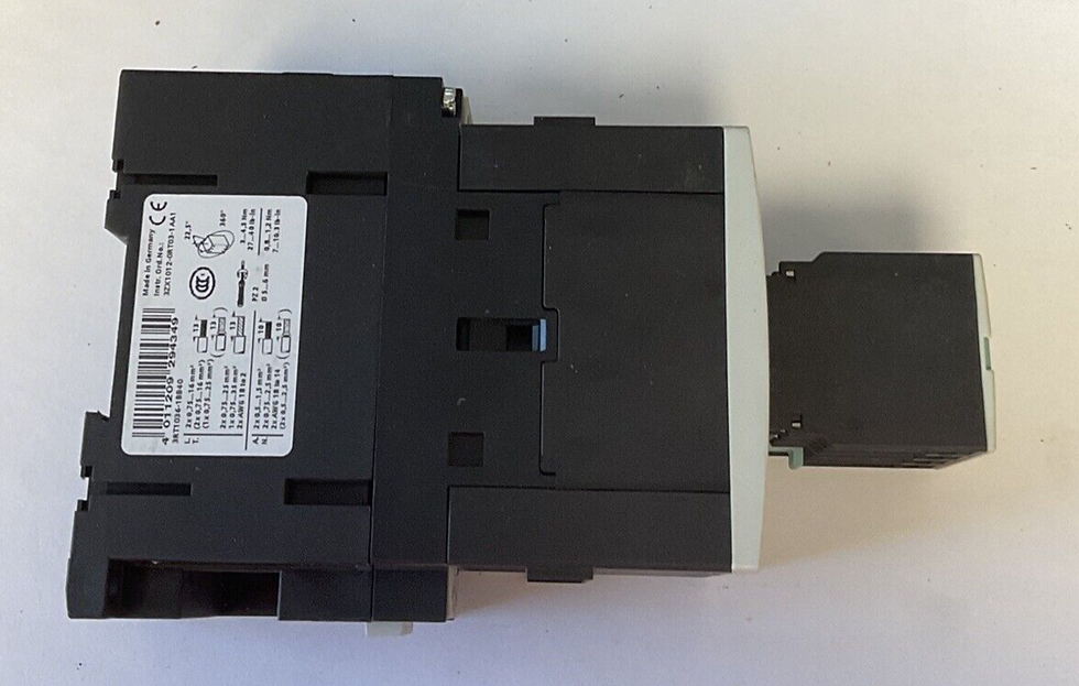 Thumbnail: SIEMENS 3RT1036-1BB40 CONTACTOR 24VDC W/3RH1921-1HA22 CONTACT BLOCK