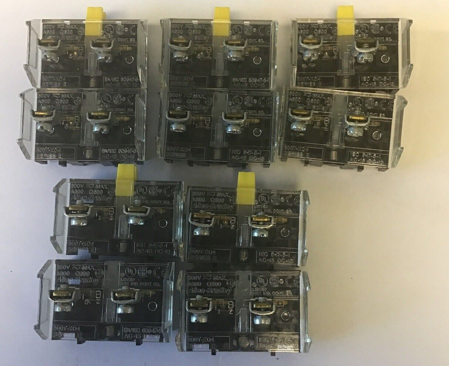ALLEN BRADLEY 800T-XD4 CONTACT BLOCK SER.E 500VAC ***LOTOF10***