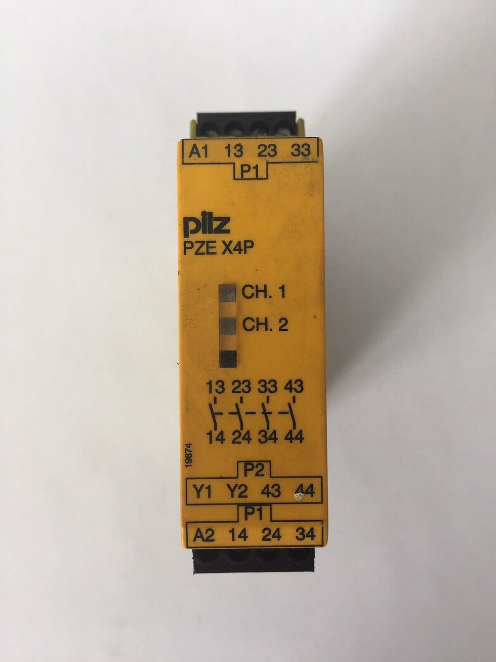 PILZ PZE X4P 24VDC 4n/o SAFETY RELAY 24 VDC 2.5W