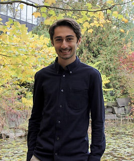 GoodPhotoOfMeCropped.jpg