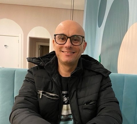 Foto do escritor: Lázaro Floriano