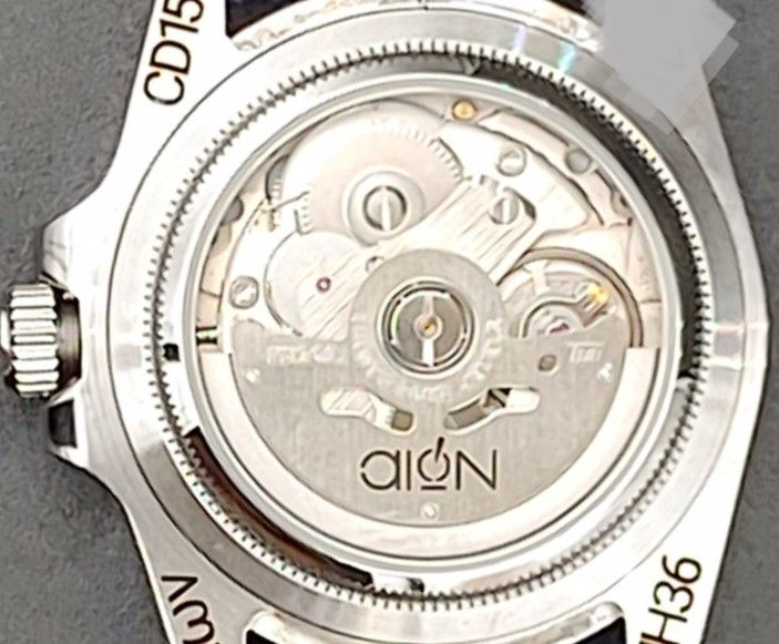 Thumbnail: Reimagined Classic Diver 150