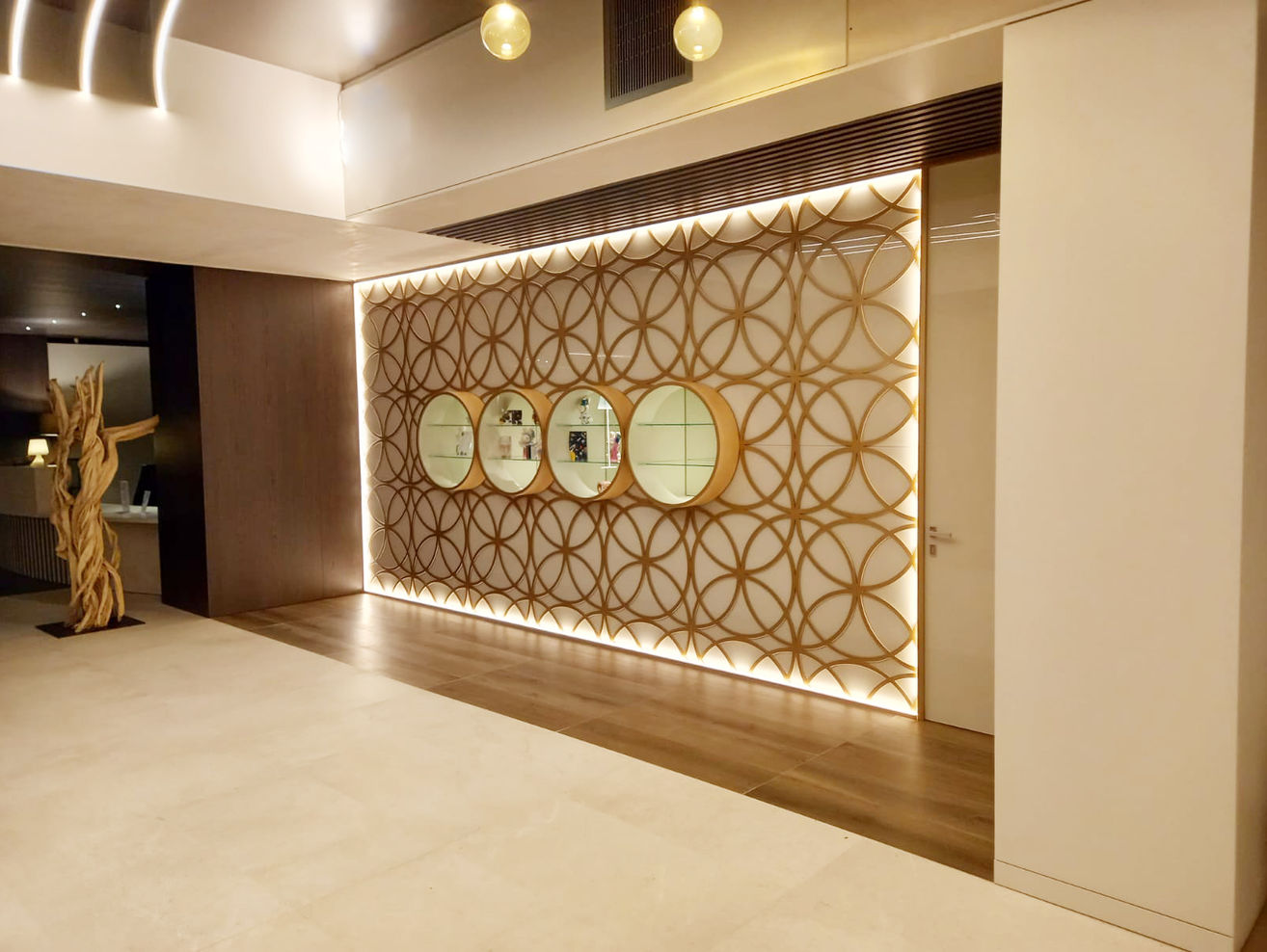 interior design: espositori con vetrine