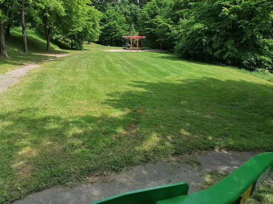 Spielplatz Auẞenanlagenpflege (17).jpeg