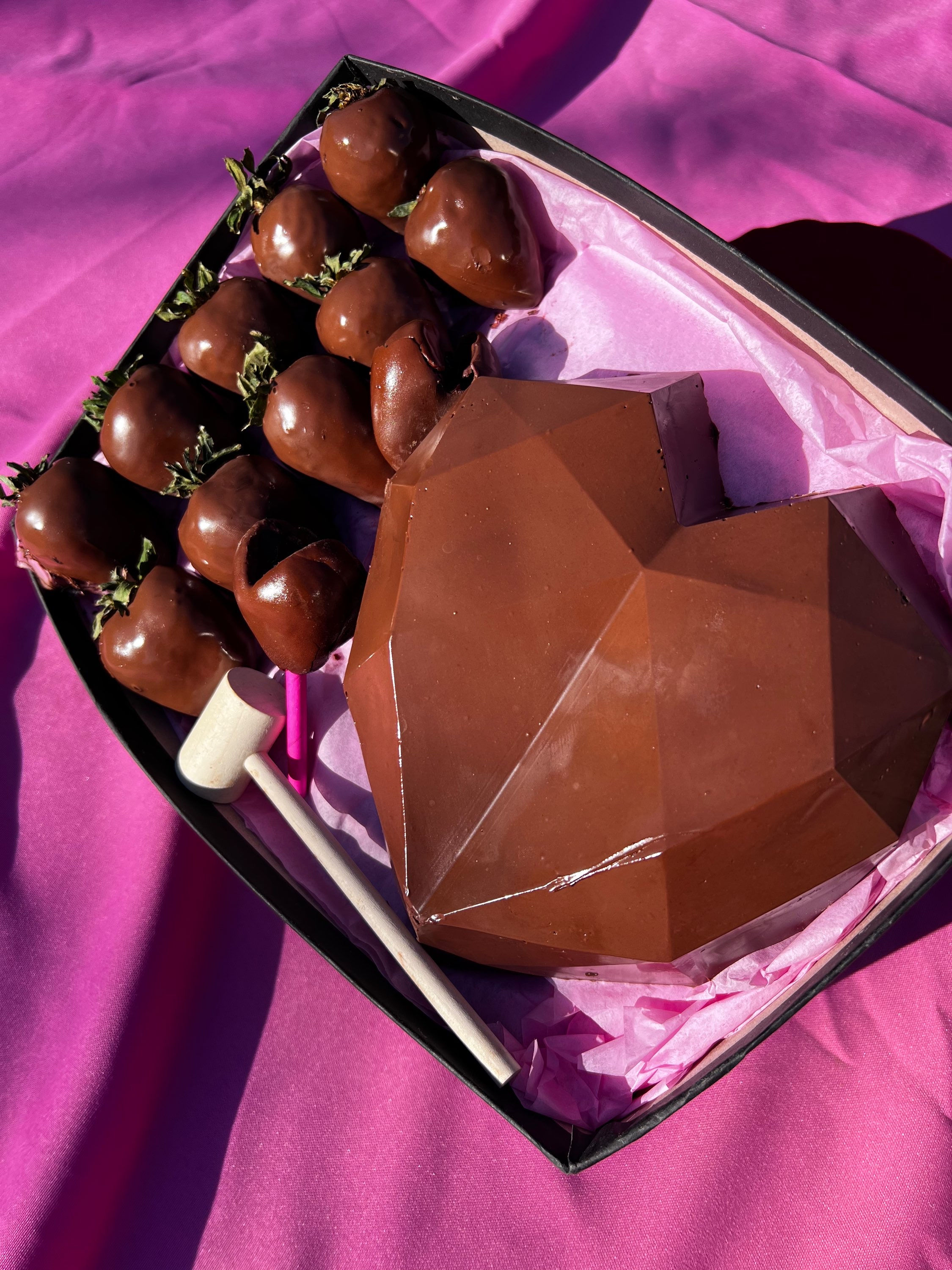 Custom breakable heart & berries 