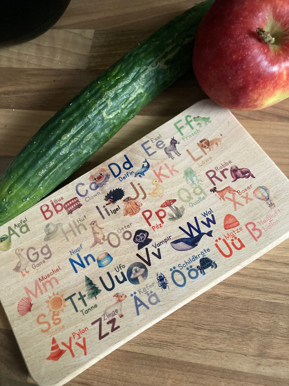 Schulkind ABC Frühstücksbrettchen zur Einschulung buntes ABC Buchenholz Alphabet