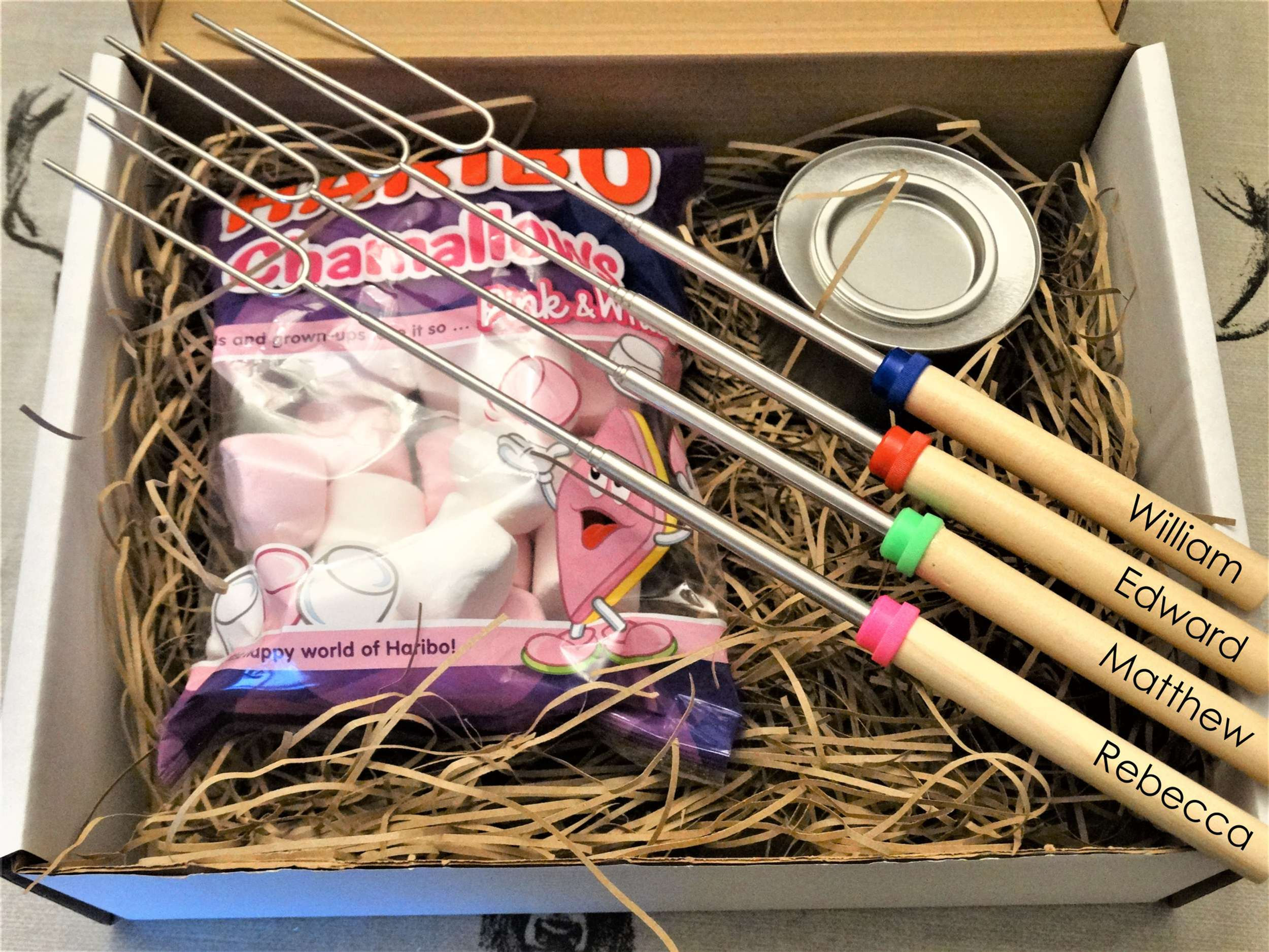 Marshmallows, personalised sticks and gel kit