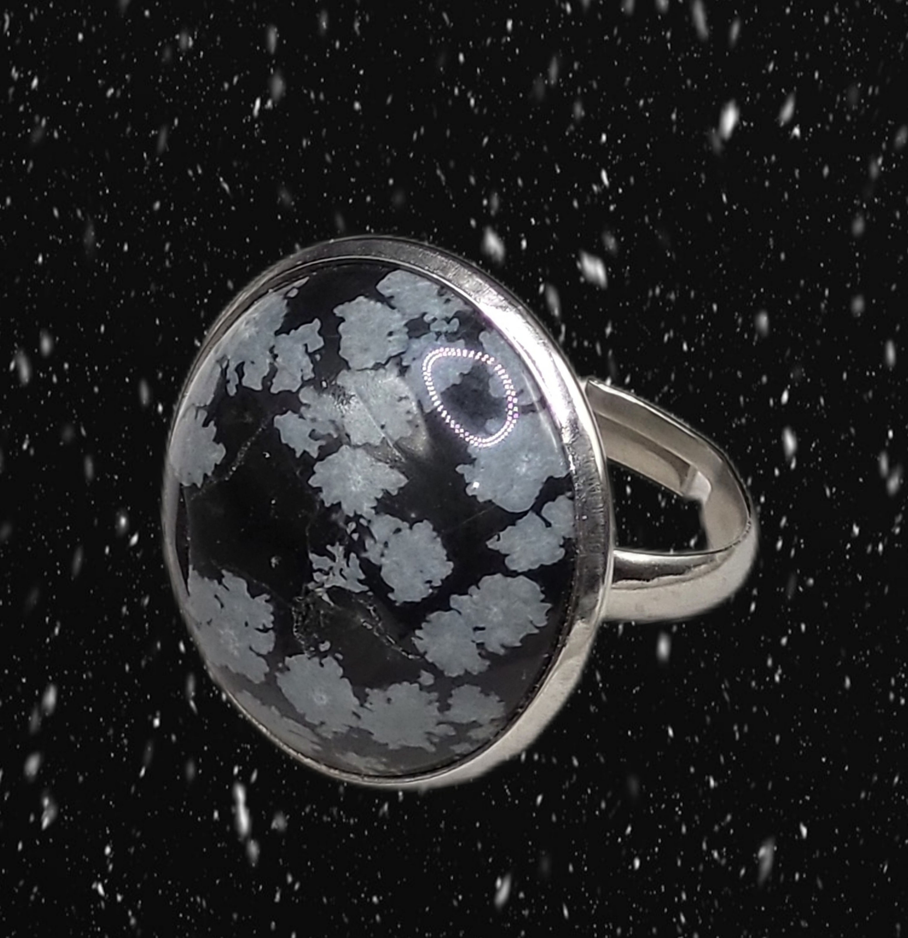 Bague ajustable en obsidienne neige