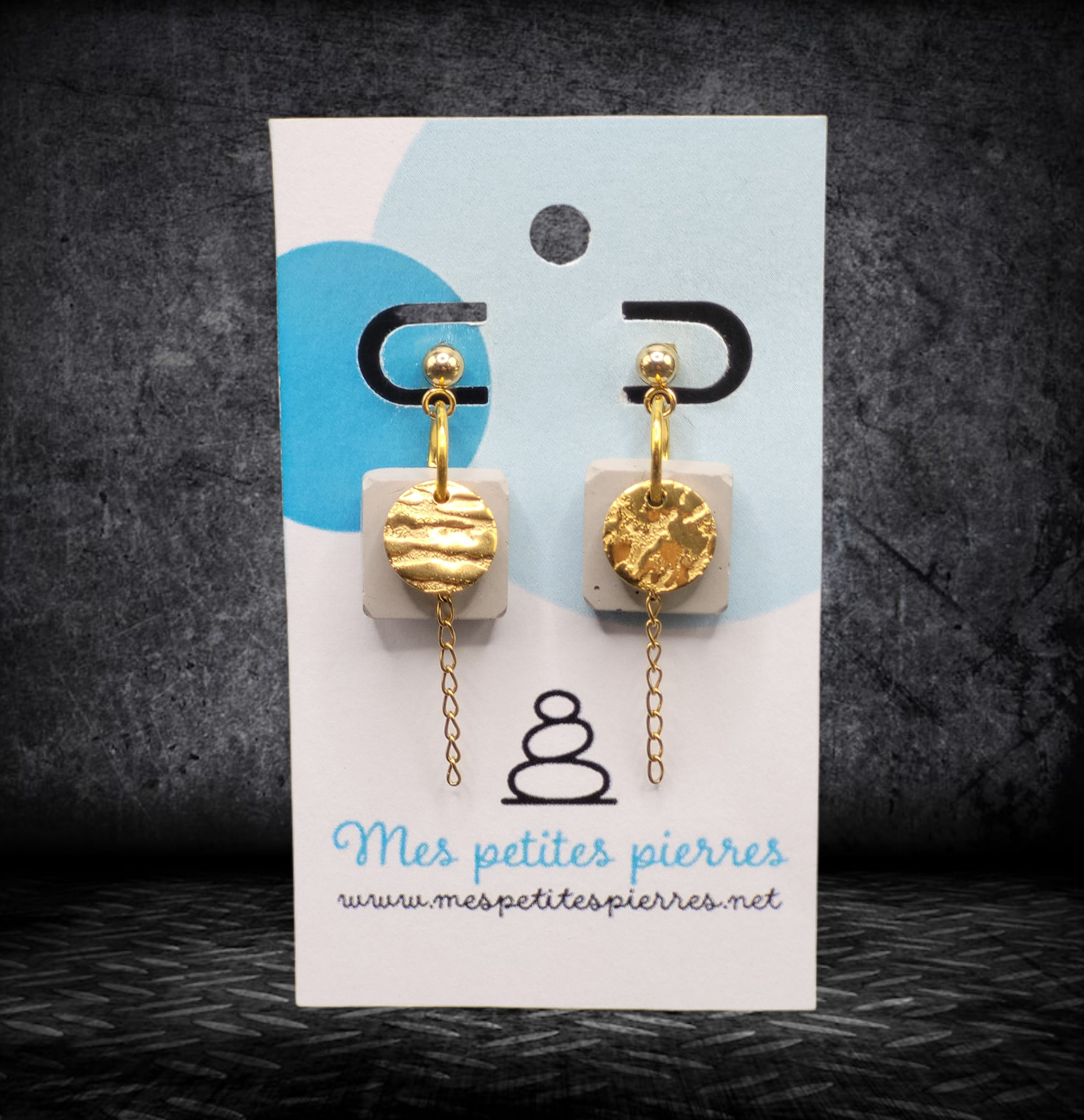 Boucles d'oreilles en béton 