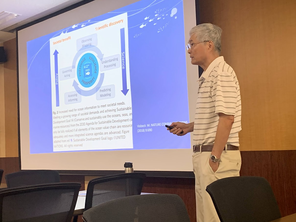 Prof. Kuoping Chiang, NTOU, stayed as visiting scientist