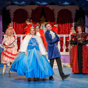 A Perfect Panto Production in Every Way