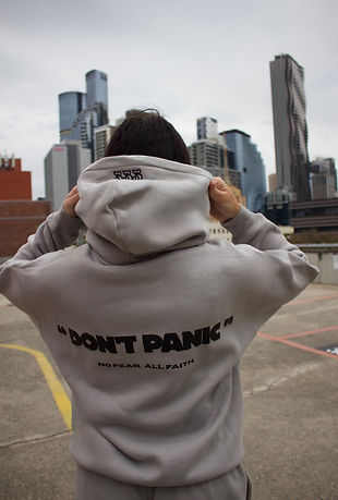 DON'T PANIC HOODIE (STONE)