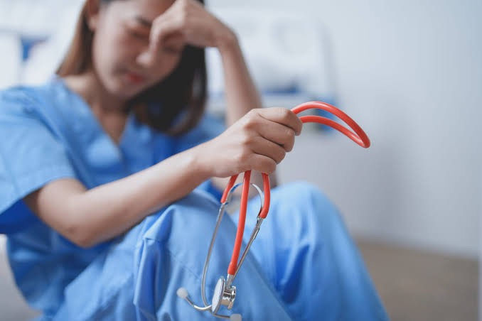 Agotamiento en médicos de emergencia