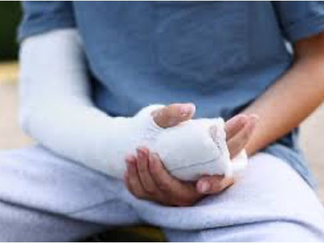 Asociar opioides no mejoró el dolor en niños con lesiones de extremidades