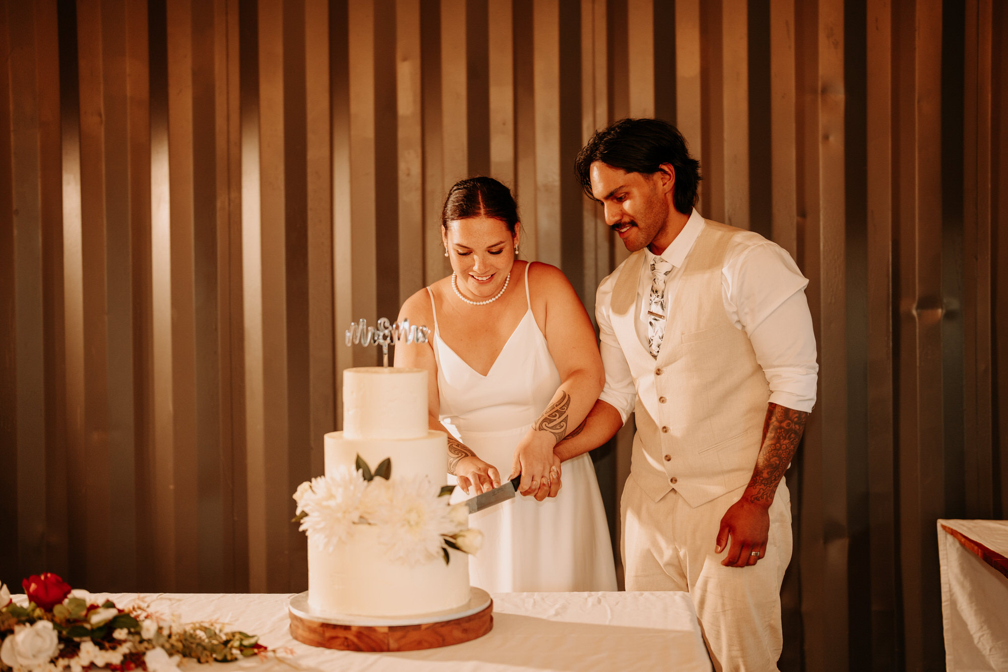 Jaiden and Tyrin Back Paddocks Lakes wedding photography (100 of 110)