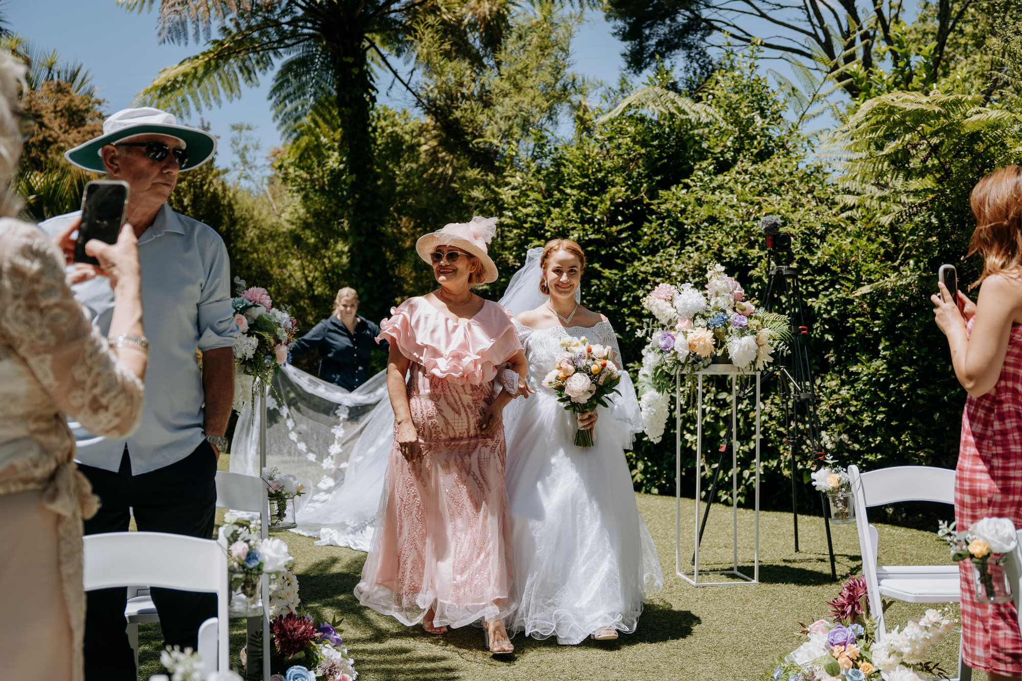 Cristina and Guy Tui Hills wedding photography (14 of 54)