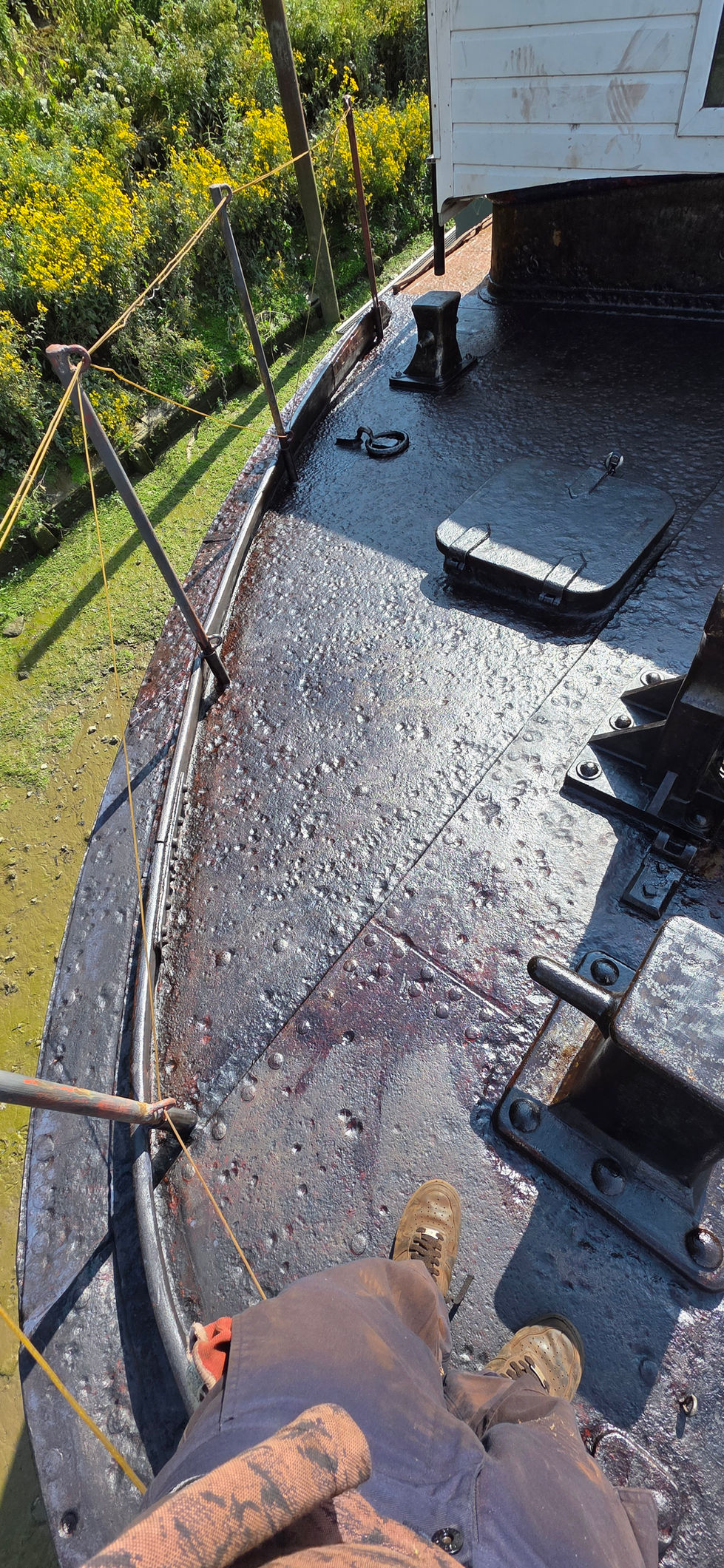 Kew Marine - Exterior House boat Refurbishment - Epoxy Coating System