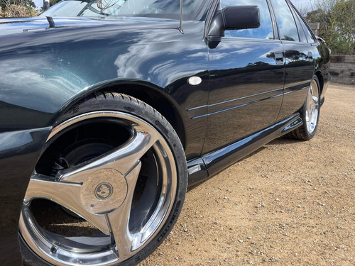 VS Tri Spoke caps 20