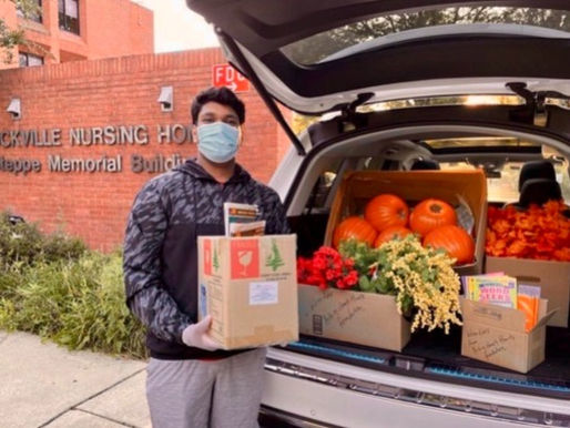 Bringing Smiles To Elderly At RNH