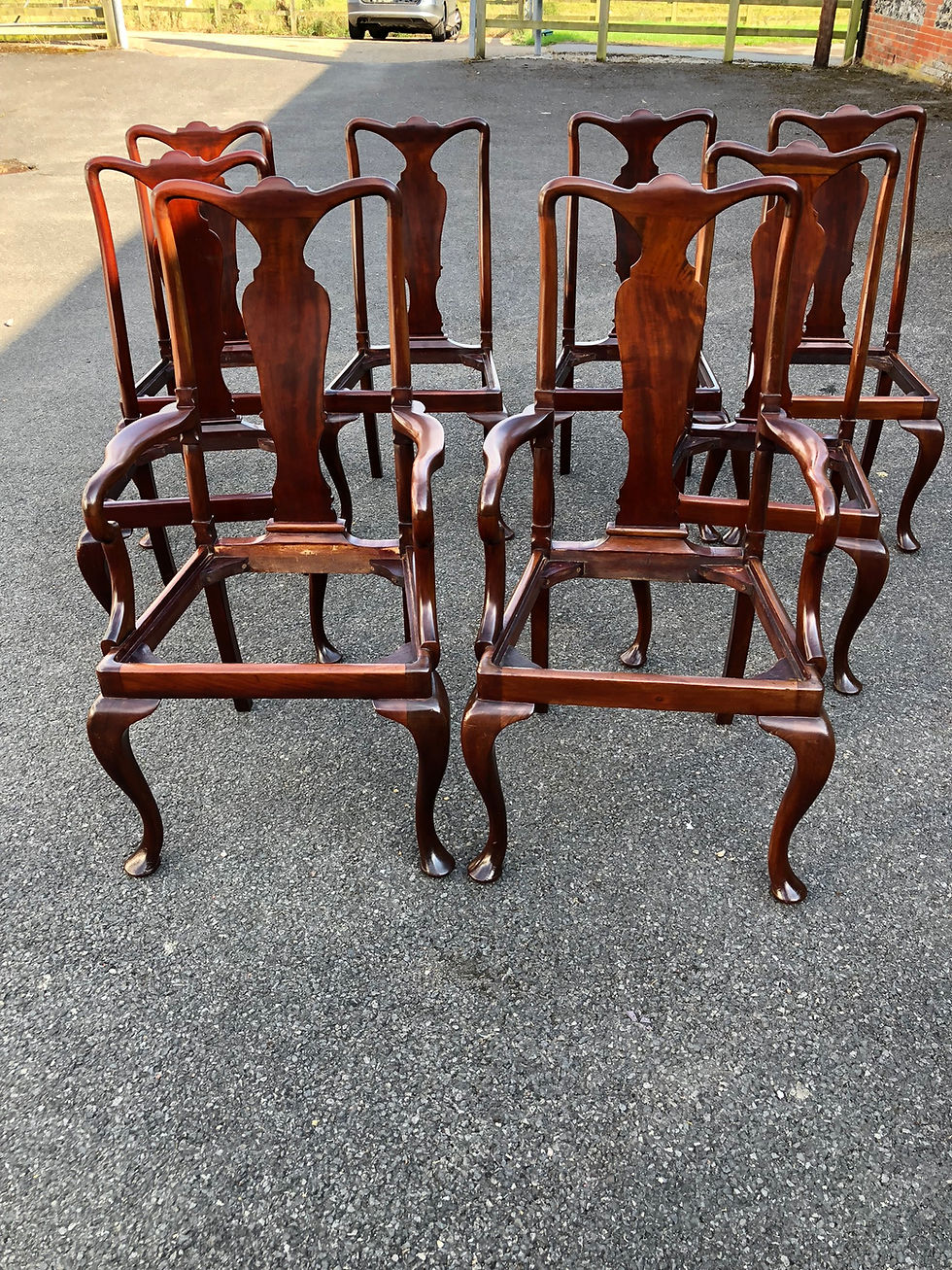 Thumbnail: Set of Queen Anne style dining chairs