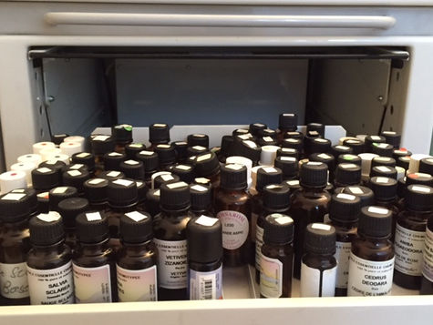 Les huiles essentielles pour la réfléxologie