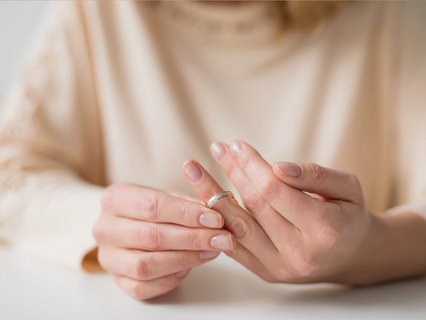 EFT Tapping Script for Healing from Divorce