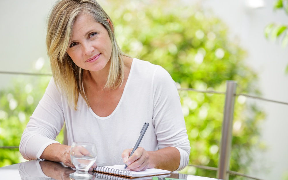 Blonde Woman Working from Home without Stress_edited.jpg