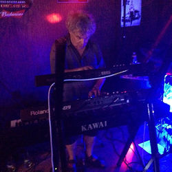 67770195_2335788770005058_78376990818823