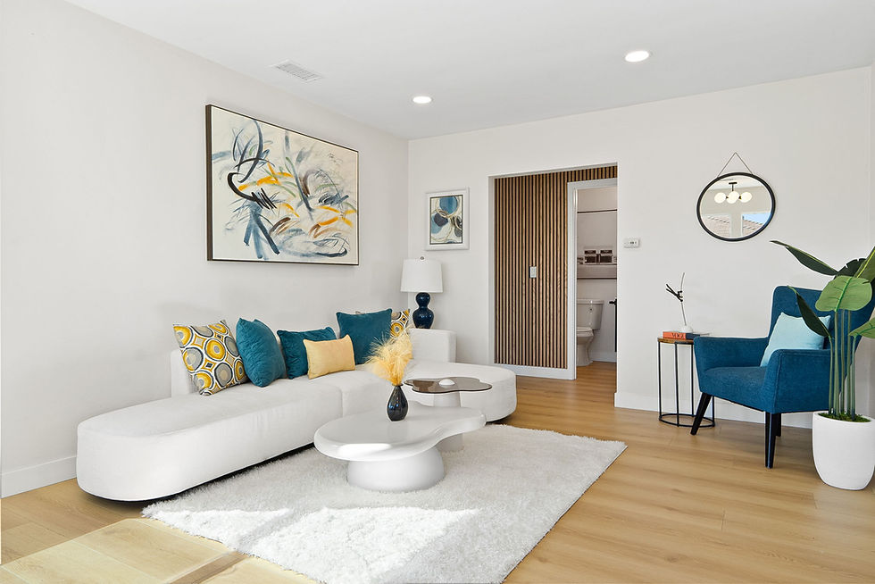 4-web-or-mls-6125 nagel st-3.jpg