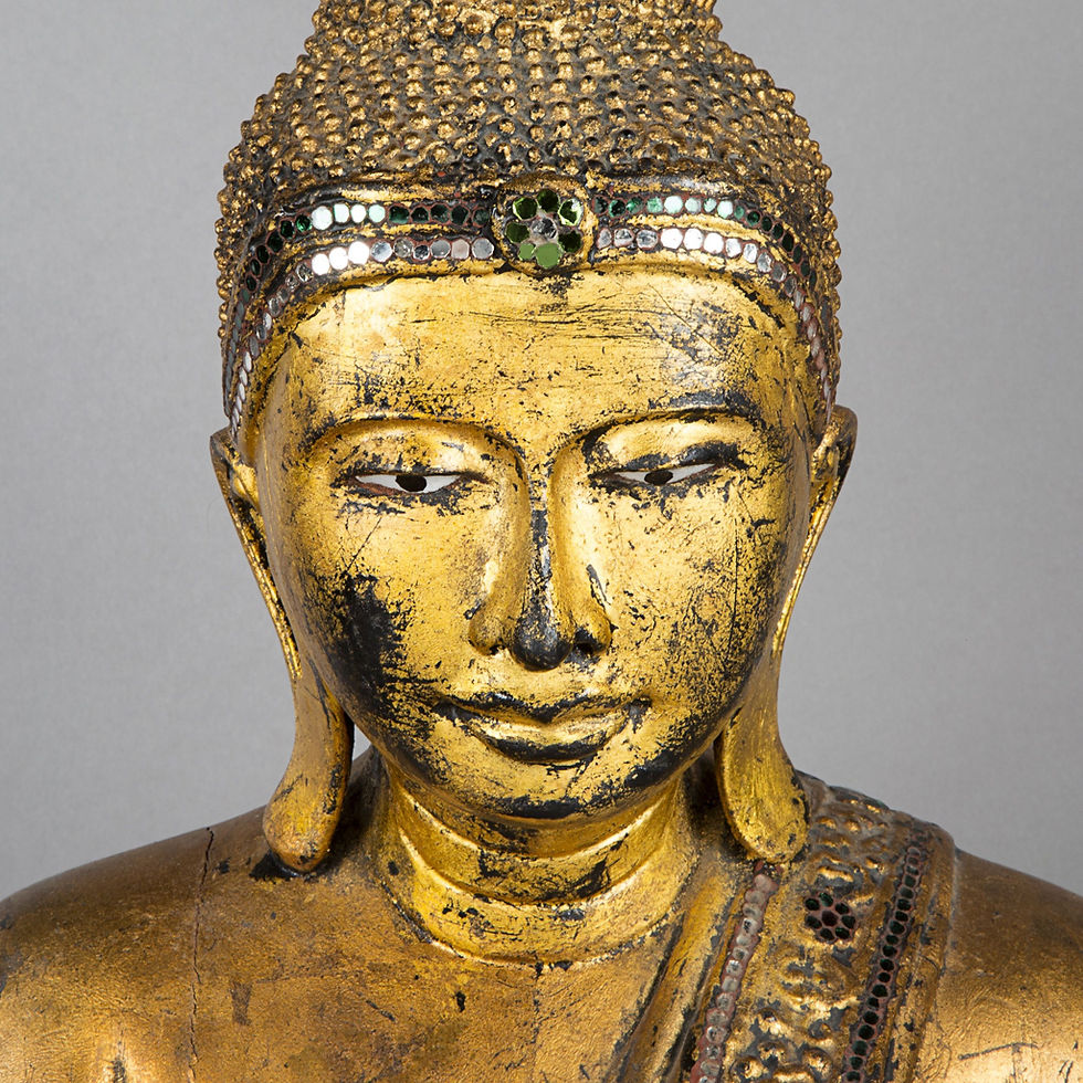 BIRMANIE. Bouddha bois laqué et doré