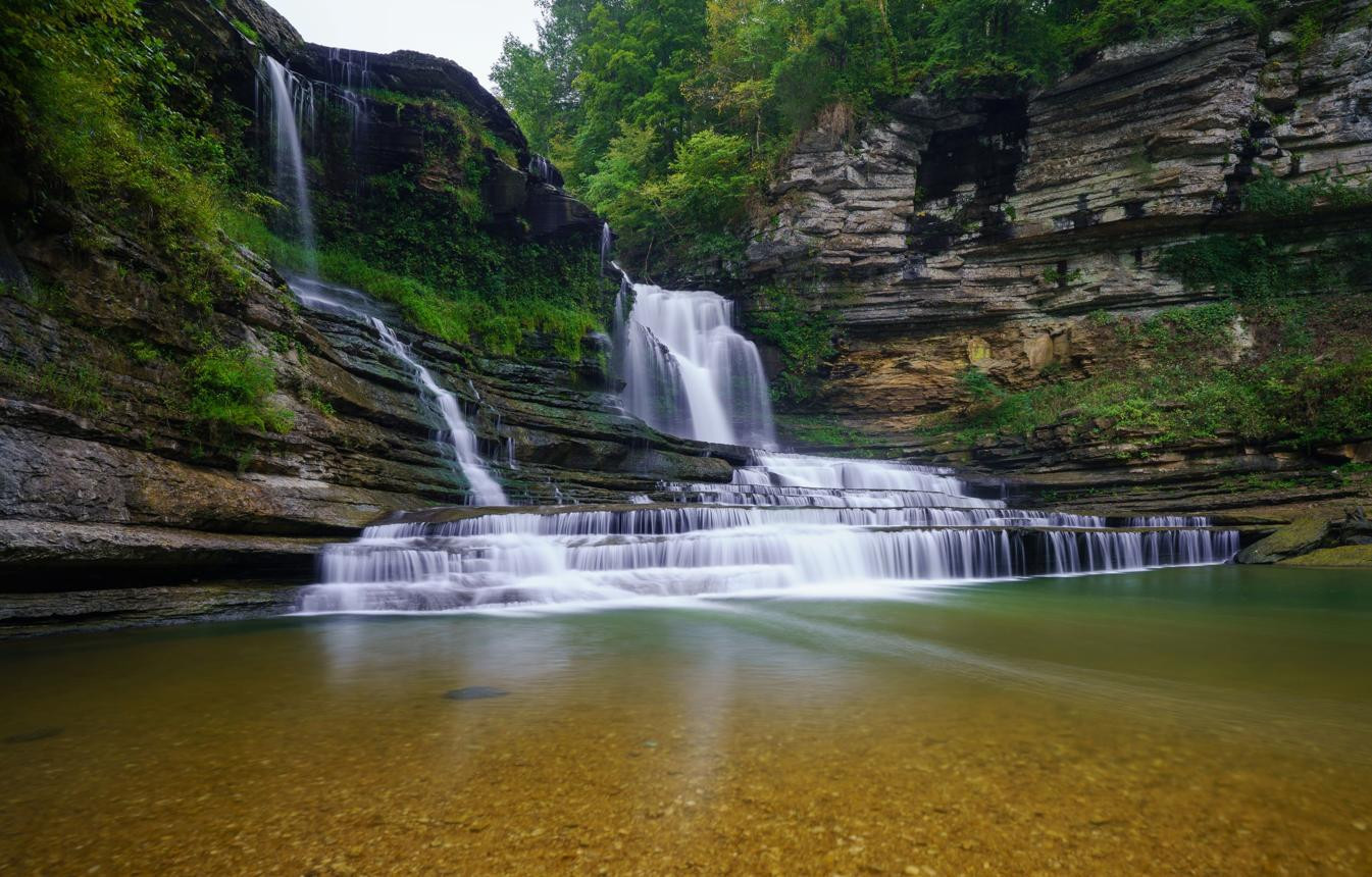 7 Romantic Waterfalls Near Nashville for a Peaceful Weekend Escape