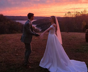 Destination Wedding, Tennessee Weddings, Micro Wedding, Estate Wedding Buyout, Wedding Ven