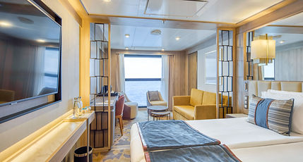 CAT2&3-PONT5&6 CABINE DELUXE SCENIQUE.jpg